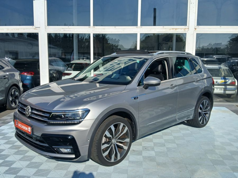 Photo 1 de l'offre de VOLKSWAGEN TIGUAN 2.0 BI-TDI 240 DSG 4Motion BLACK R LINE CUIR Attel. Full Options à 27500€ chez Mérignac auto