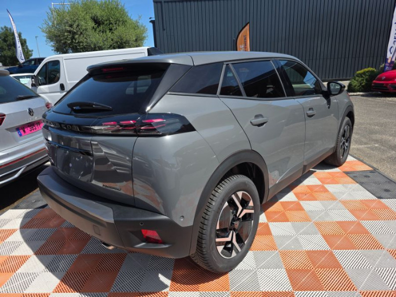 Photo 11 de l'offre de PEUGEOT 2008 II (2) 1.2 HYBRID 145 e-DCS6 ALLURE Camera à 26450€ chez Mérignac auto