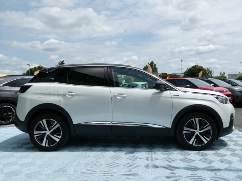 Photo 10 de l'offre de PEUGEOT 3008 II 1.5 BlueHDi 130 EAT8 GT LINE Carplay LED SC Attel. à 20950€ chez Mérignac auto