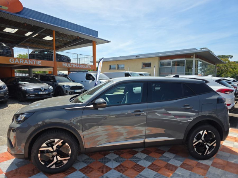 Photo 7 de l'offre de PEUGEOT 2008 II (2) 1.2 HYBRID 145 e-DCS6 ALLURE Camera à 26450€ chez Mérignac auto