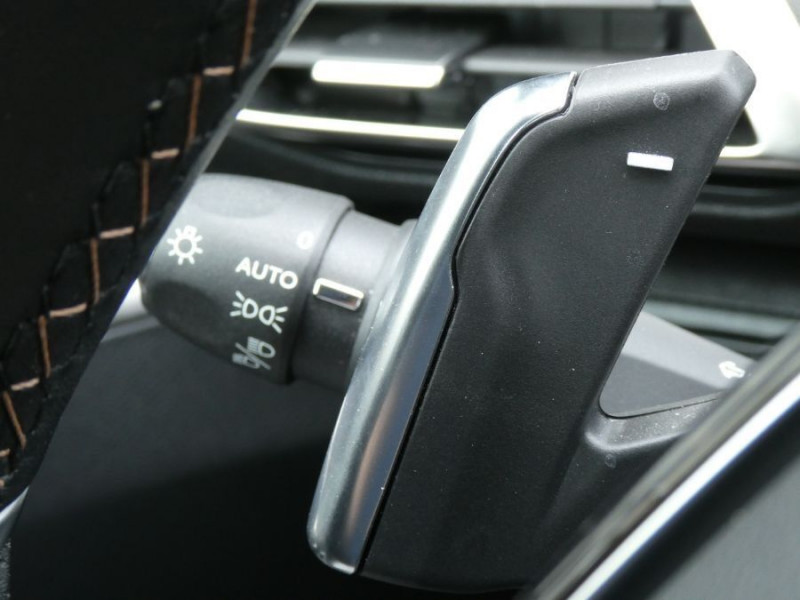 Photo 23 de l'offre de PEUGEOT 3008 II 1.5 BlueHDi 130 EAT8 GT LINE Carplay LED SC Attel. à 20950€ chez Mérignac auto