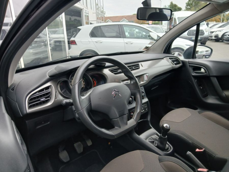 Photo 6 de l'offre de CITROEN C3 II 1.0 VTi 68 ATTRACTION CLIM 1ère Main à 6990€ chez Mérignac auto