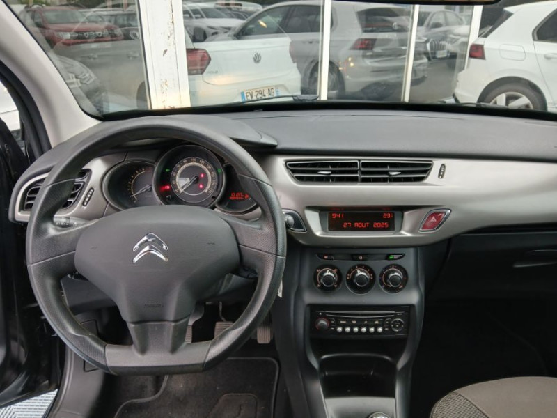 Photo 4 de l'offre de CITROEN C3 II 1.0 VTi 68 ATTRACTION CLIM 1ère Main à 6990€ chez Mérignac auto