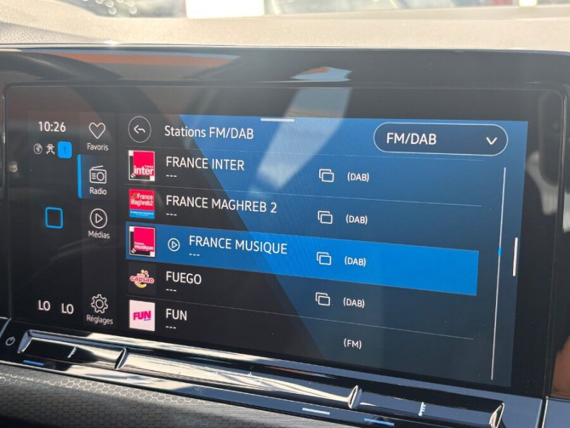 Photo 22 de l'offre de VOLKSWAGEN GOLF VIII 1.4 HYBRID 245 GTE GPS Cockpit JA18 LED+ à 26950€ chez Mérignac auto