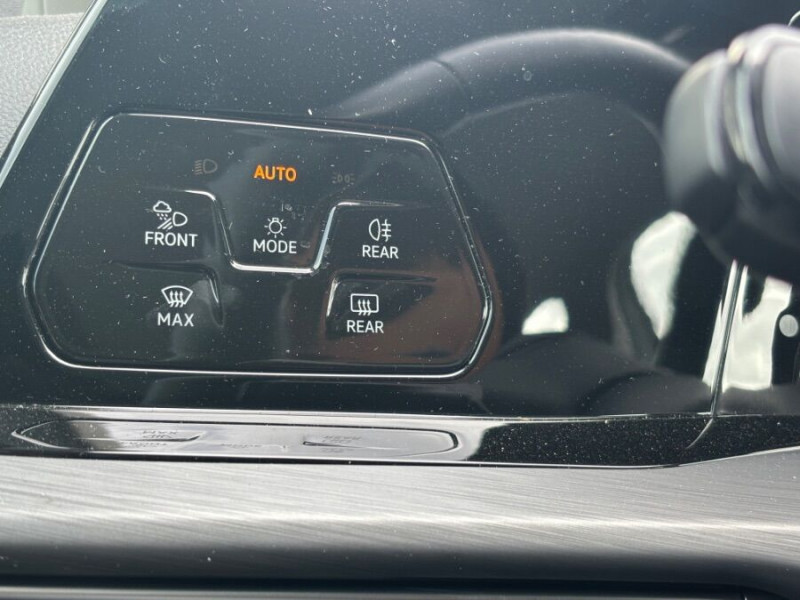 Photo 21 de l'offre de VOLKSWAGEN GOLF VIII 1.4 HYBRID 204 STYLE GPS Camera ACC LED+ 1ère Main à 25690€ chez Mérignac auto