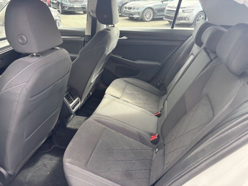 Photo 13 de l'offre de VOLKSWAGEN GOLF VIII 1.4 HYBRID 204 STYLE GPS Camera ACC LED+ 1ère Main à 25690€ chez Mérignac auto