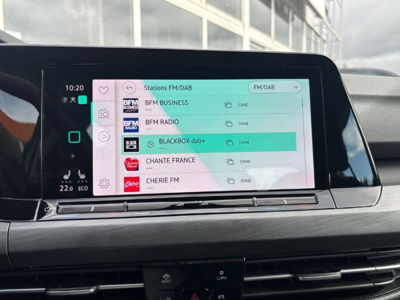 Photo 17 de l'offre de VOLKSWAGEN GOLF VIII 1.4 HYBRID 204 STYLE GPS Camera ACC LED+ 1ère Main à 25690€ chez Mérignac auto