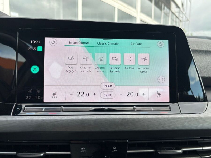 Photo 18 de l'offre de VOLKSWAGEN GOLF VIII 1.4 HYBRID 204 STYLE GPS Camera ACC LED+ 1ère Main à 25690€ chez Mérignac auto