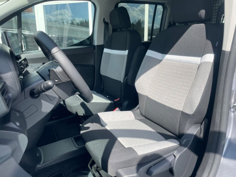 Photo 5 de l'offre de CITROEN BERLINGO 1.5 BlueHDi 130 EAT8 N1 MAX Camera 3 Sièges Arr. à 27950€ chez Mérignac auto