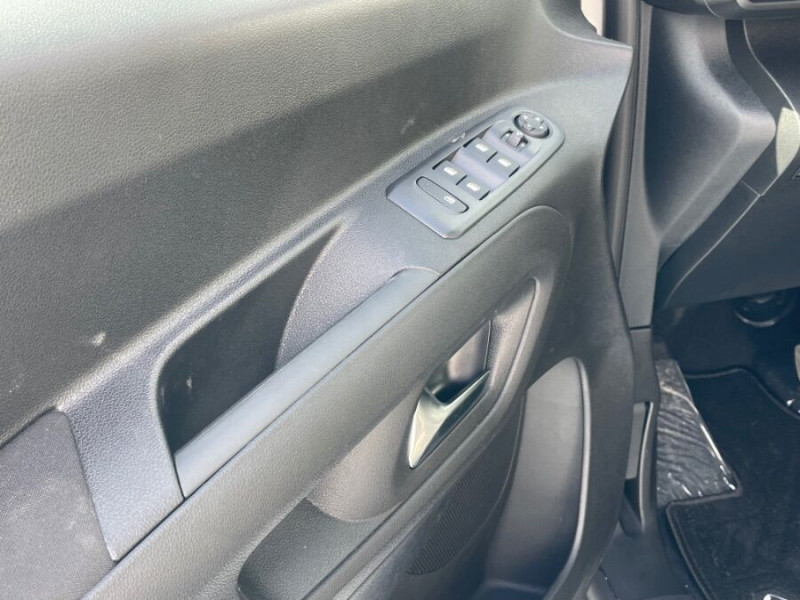 Photo 29 de l'offre de CITROEN BERLINGO 1.5 BlueHDi 130 EAT8 N1 MAX Camera 3 Sièges Arr. à 27950€ chez Mérignac auto