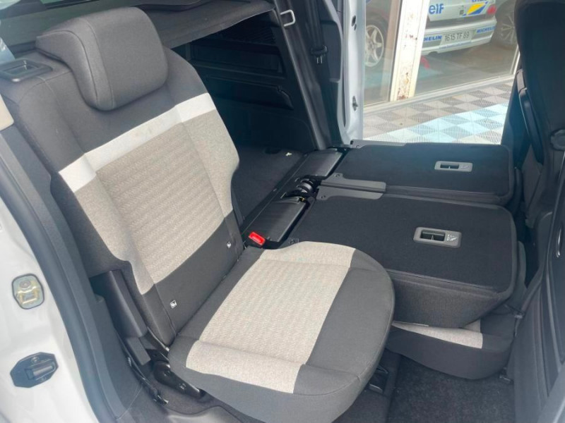 Photo 17 de l'offre de CITROEN BERLINGO 1.5 BlueHDi 130 EAT8 N1 MAX Camera 3 Sièges Arr. à 27950€ chez Mérignac auto