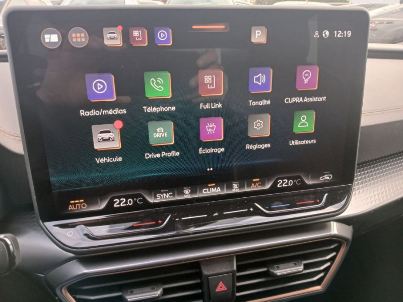 Photo 7 de l'offre de CUPRA LEON NEW IV 1.5 eTSI 150 HYBRID DSG V GPS JA18 Key Less Gtie 05/30 à 29450€ chez Mérignac auto