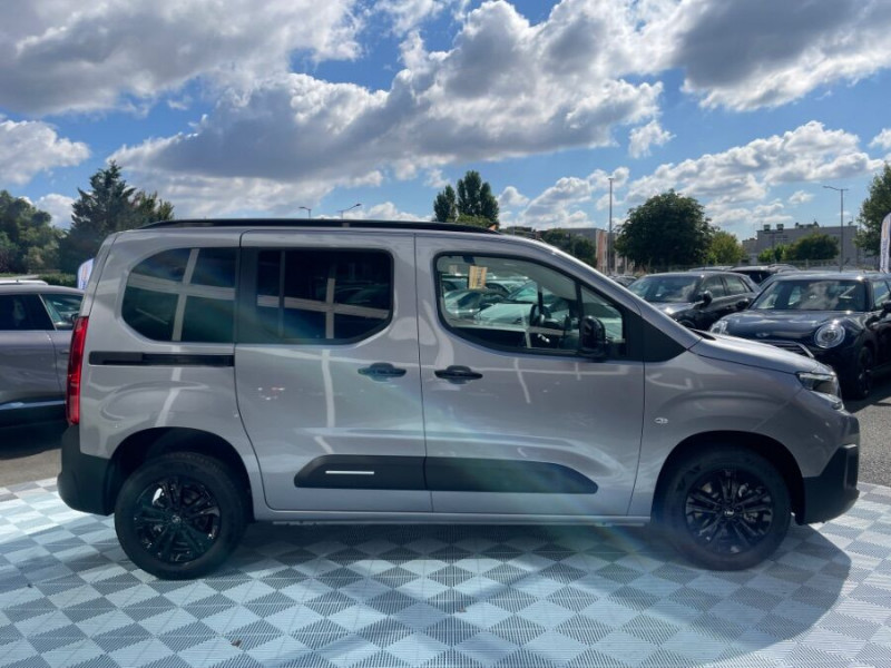 Photo 12 de l'offre de CITROEN BERLINGO 1.5 BlueHDi 130 EAT8 N1 MAX Camera 3 Sièges Arr. à 27950€ chez Mérignac auto