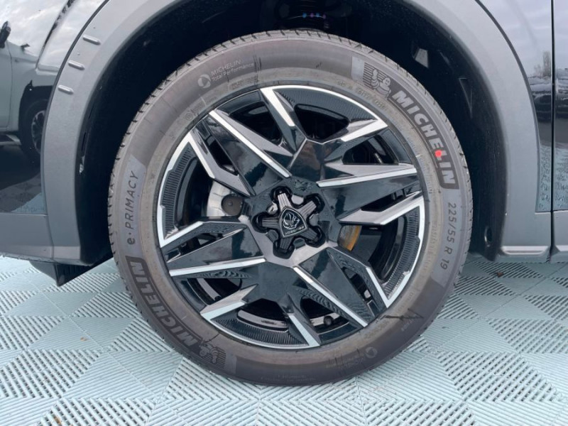 Photo 13 de l'offre de PEUGEOT 3008 HYBRID 145 e-DCS6 GT Hayon Elect. LED Pixel à 29450€ chez Mérignac auto