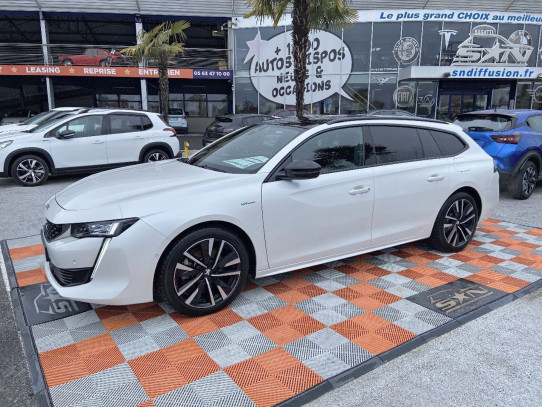 Acheter PEUGEOT 508 SW HYBRID 225 e-EAT8 GT Toit Hayon Sièges Chauffants chez SN Diffusion