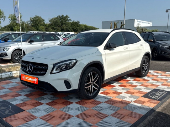 Acheter MERCEDES-BENZ GLA 180D 7-g DCT SENSATION Pack Sport Black Hayon chez SN Diffusion