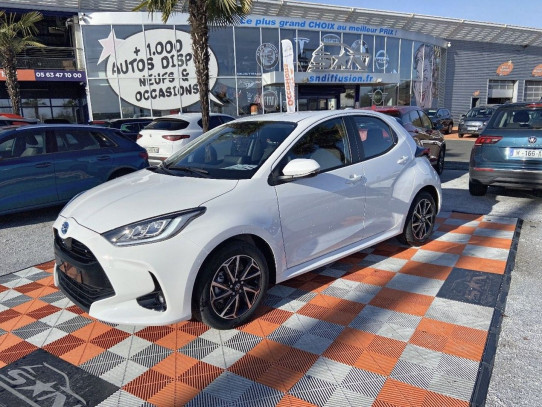 Acheter TOYOTA YARIS IV 1.5 HYBRIDE 116 H DESIGN PLUS JA 16" Caméra chez SN Diffusion