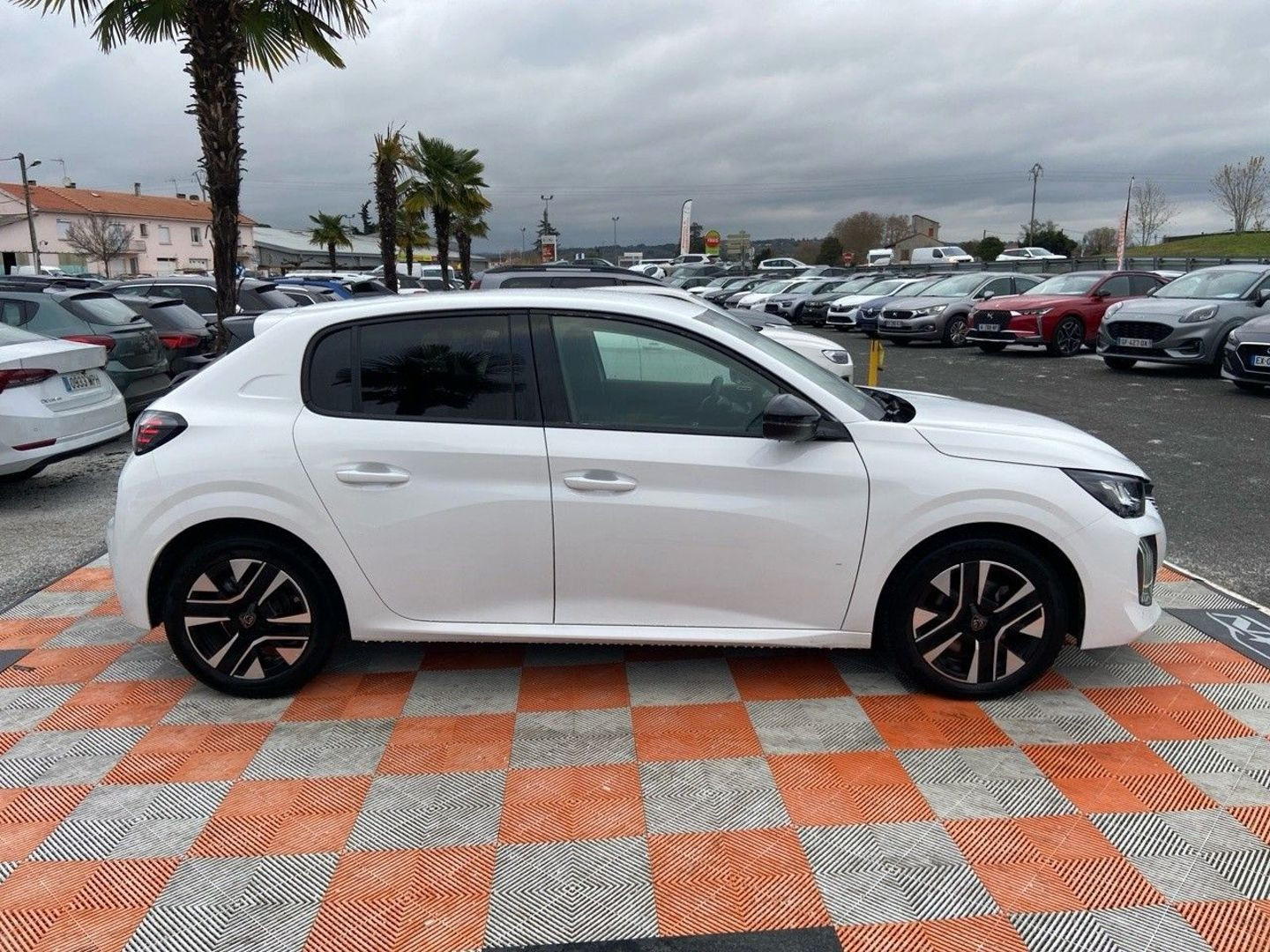 PEUGEOT 208 en vente à Carcassonne chez votre mandataire automobile
