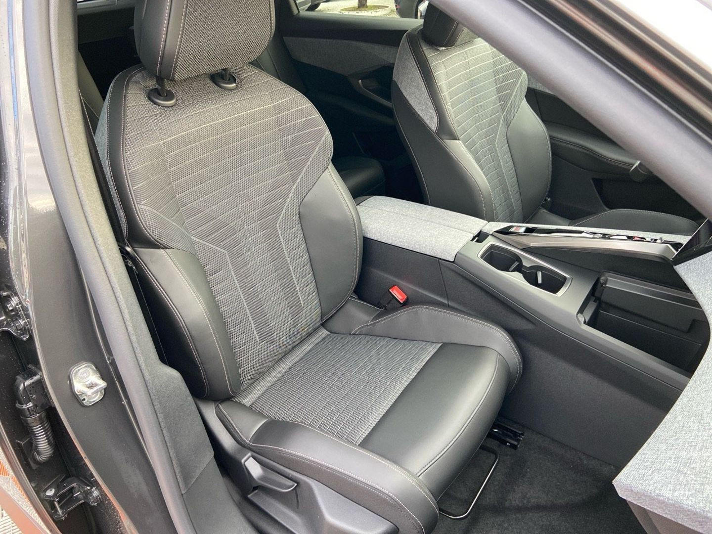 PEUGEOT 3008 en vente à Carcassonne chez votre mandataire automobile