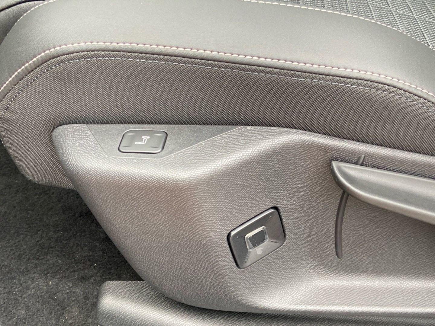 PEUGEOT 3008 en vente à Carcassonne chez votre mandataire automobile