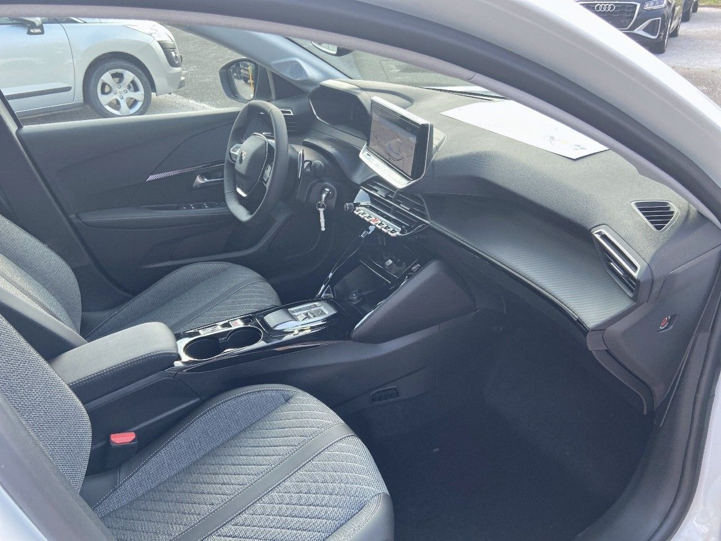 PEUGEOT 208 en vente à Carcassonne chez votre mandataire automobile