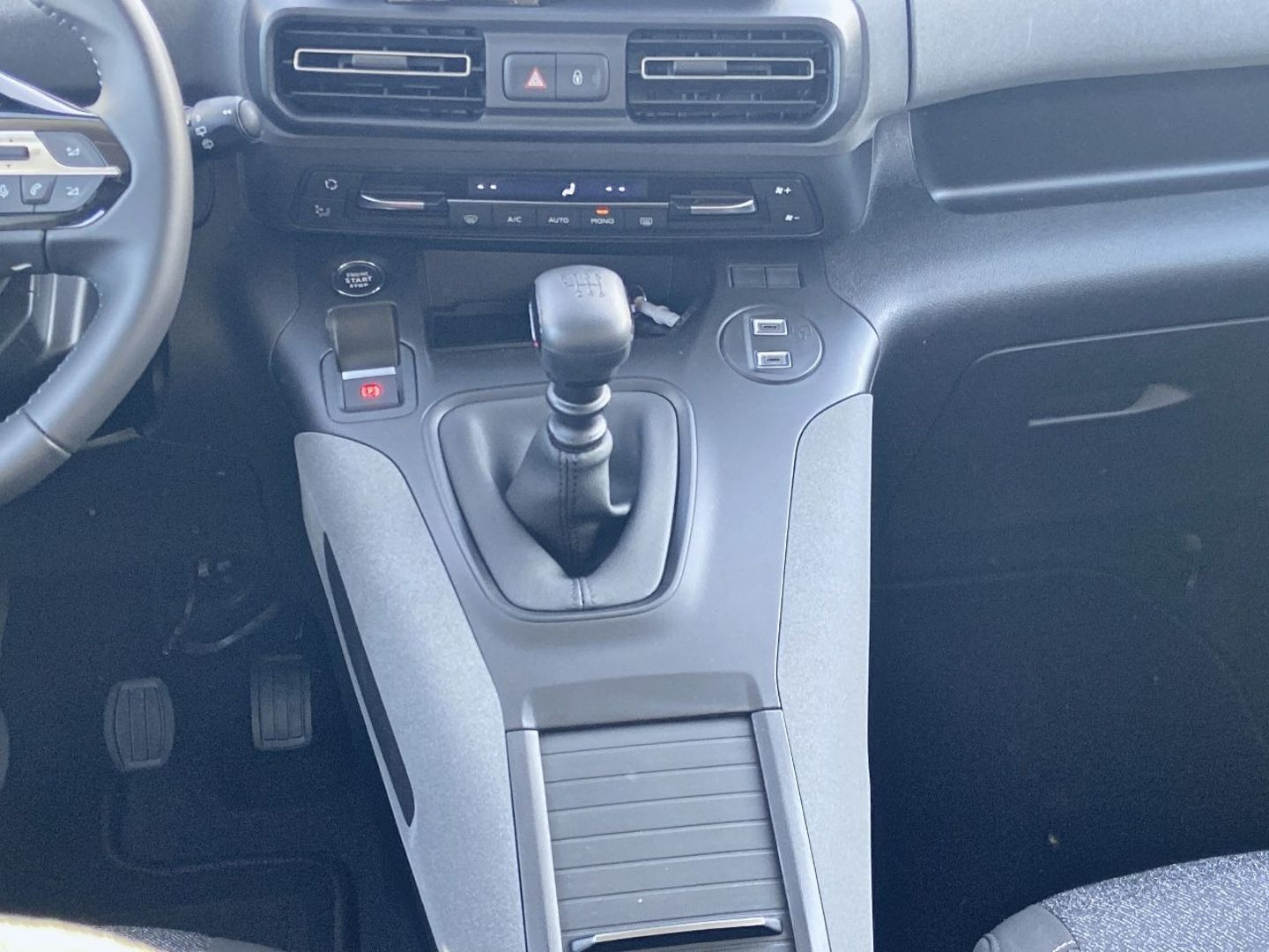 PEUGEOT Rifter en vente à Carcassonne chez votre mandataire automobile