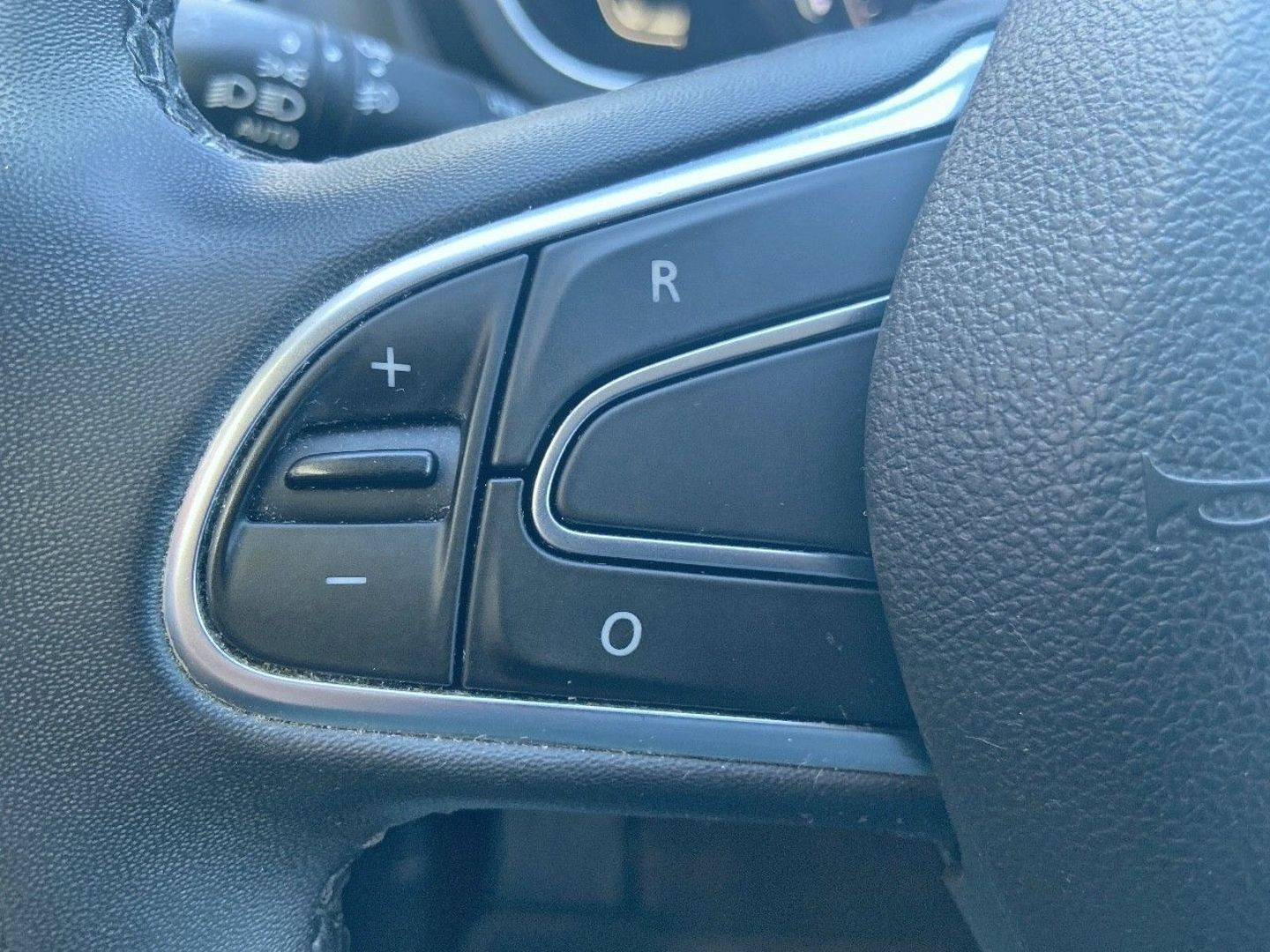 RENAULT Scenic en vente à Carcassonne chez votre mandataire automobile