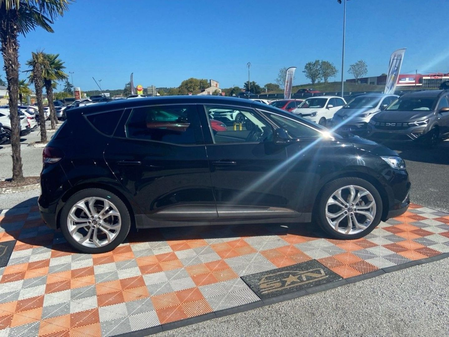 RENAULT Scenic en vente à Carcassonne chez votre mandataire automobile