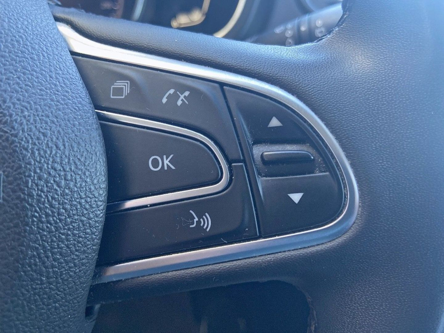 RENAULT Scenic en vente à Carcassonne chez votre mandataire automobile