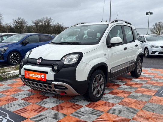 Acheter FIAT Panda 1.2 69S/S CITY CROSS PLUS chez SN Diffusion
