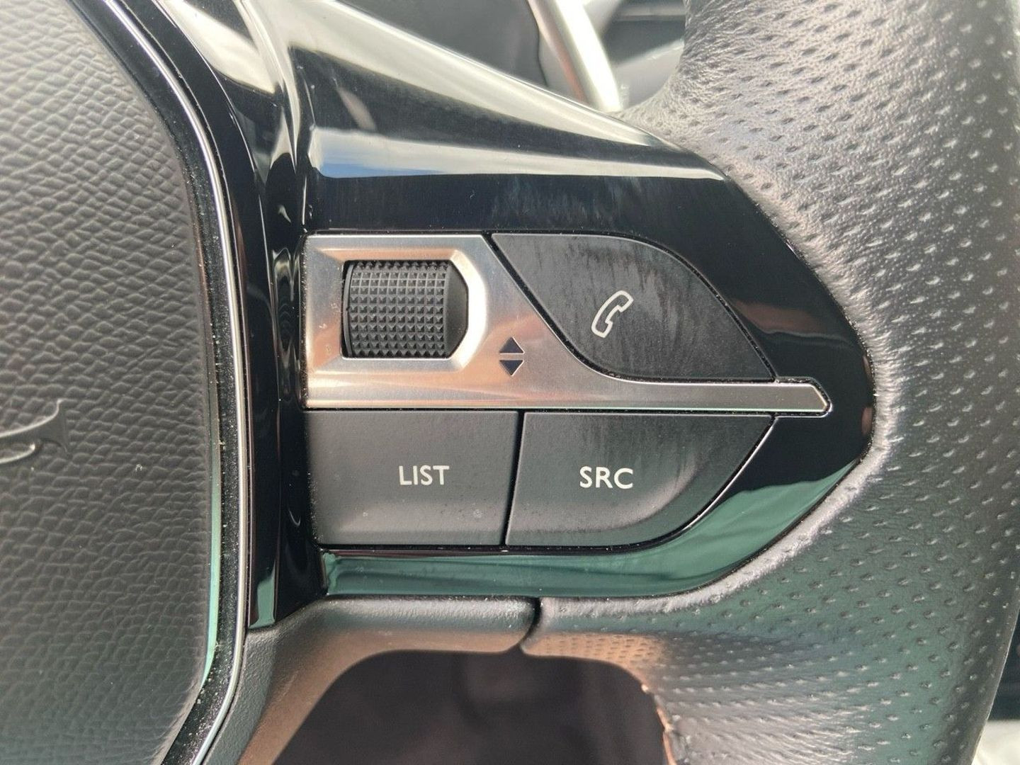 PEUGEOT 3008 en vente à Carcassonne chez votre mandataire automobile