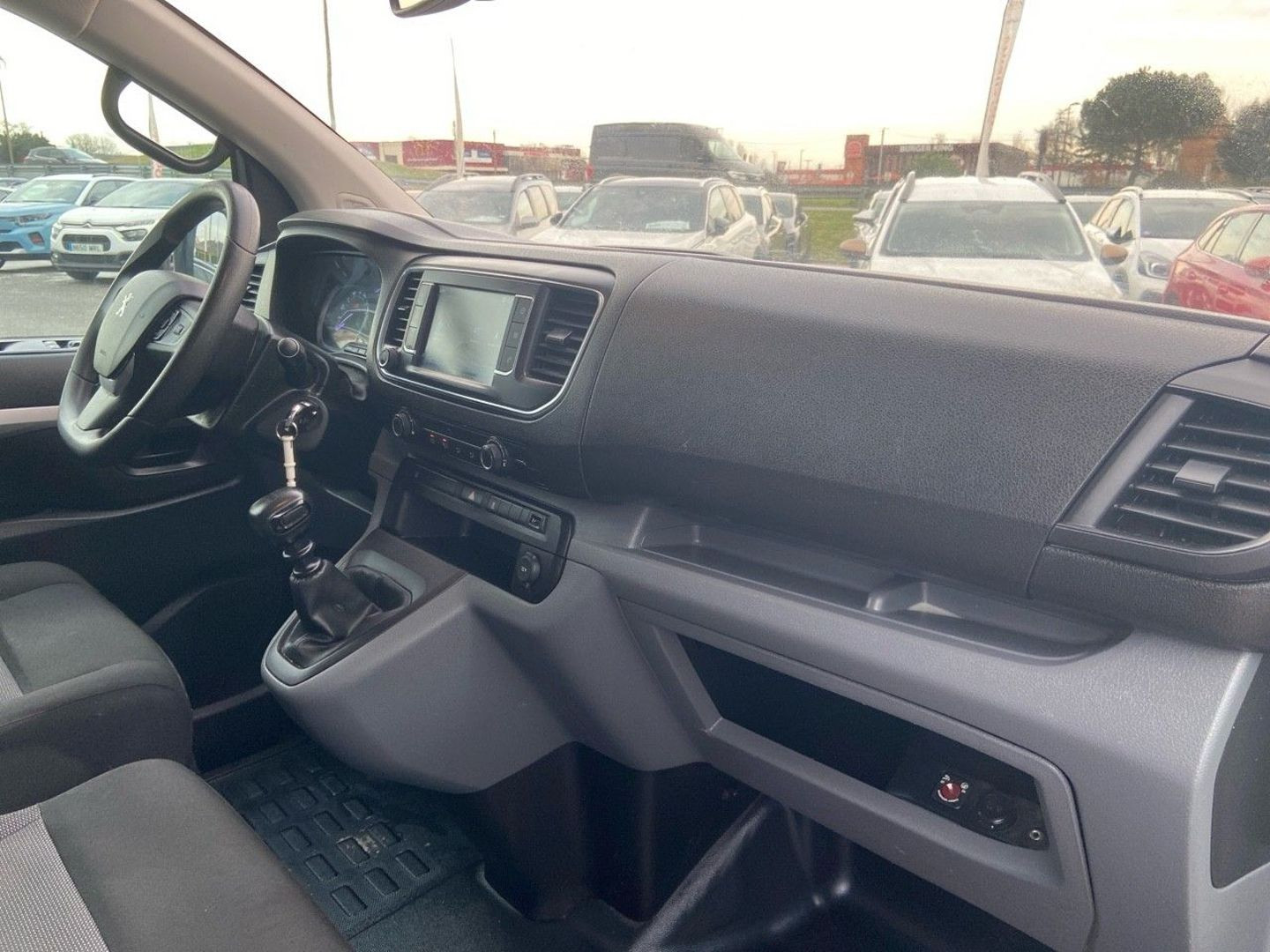 PEUGEOT EXPERT CABINE APPRONDIE en vente à Carcassonne chez votre mandataire automobile