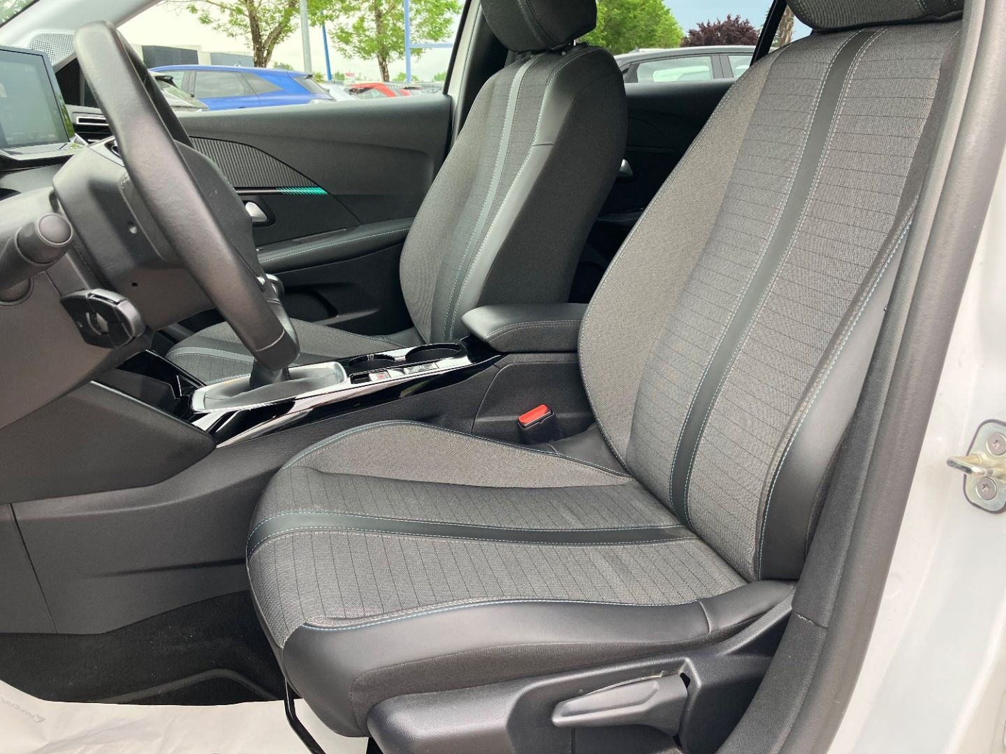 PEUGEOT 208 en vente à Carcassonne chez votre mandataire automobile
