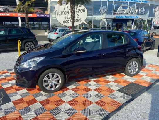 Acheter PEUGEOT 208 BlueHDi 100 ACTIVE Attelage chez SN Diffusion