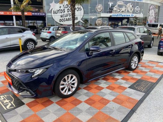 Acheter TOYOTA COROLLA TOURING SPORTS XII (2) 1.8 HYBRIDE 140 DYNAMIC GPS Caméra chez SN Diffusion