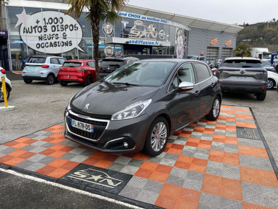 Acheter PEUGEOT 208 1.2 puretech 110 allure chez SN Diffusion