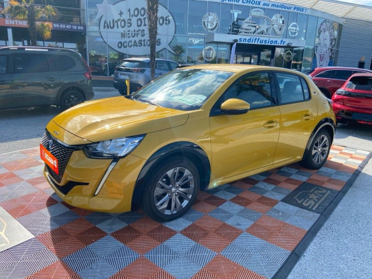 Acheter PEUGEOT 208 136 ALLURE chez SN Diffusion