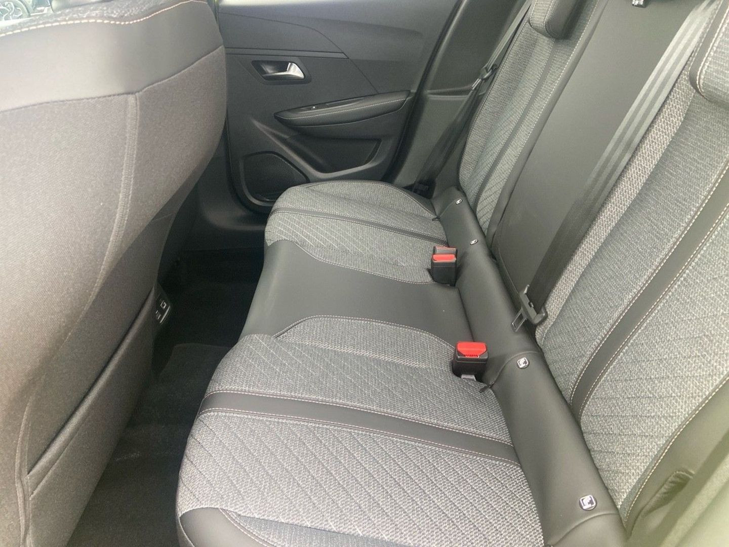 PEUGEOT 208 en vente à Albi chez votre mandataire automobile