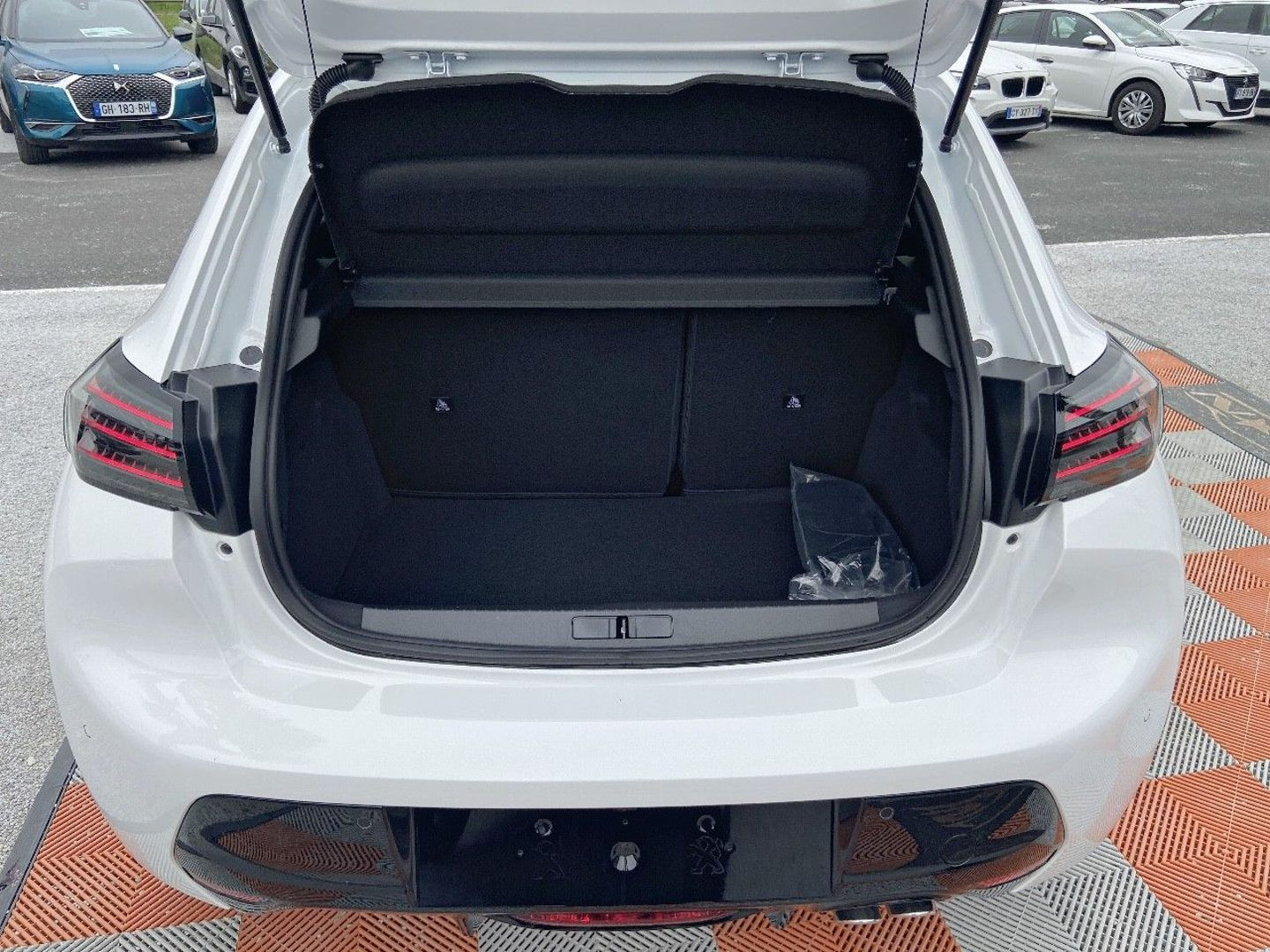 PEUGEOT 208 en vente à Albi chez votre mandataire automobile