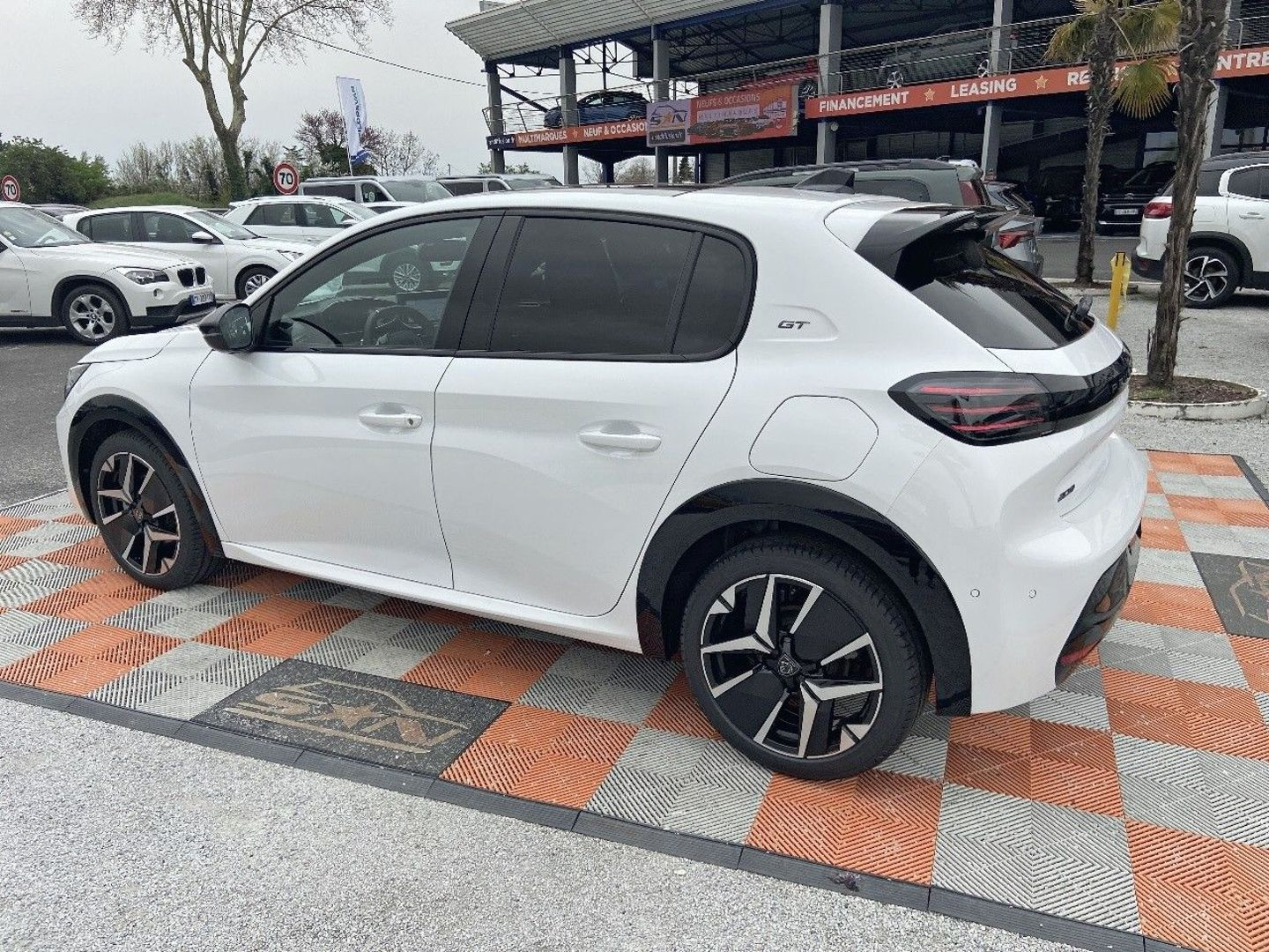 PEUGEOT 208 en vente à Albi chez votre mandataire automobile