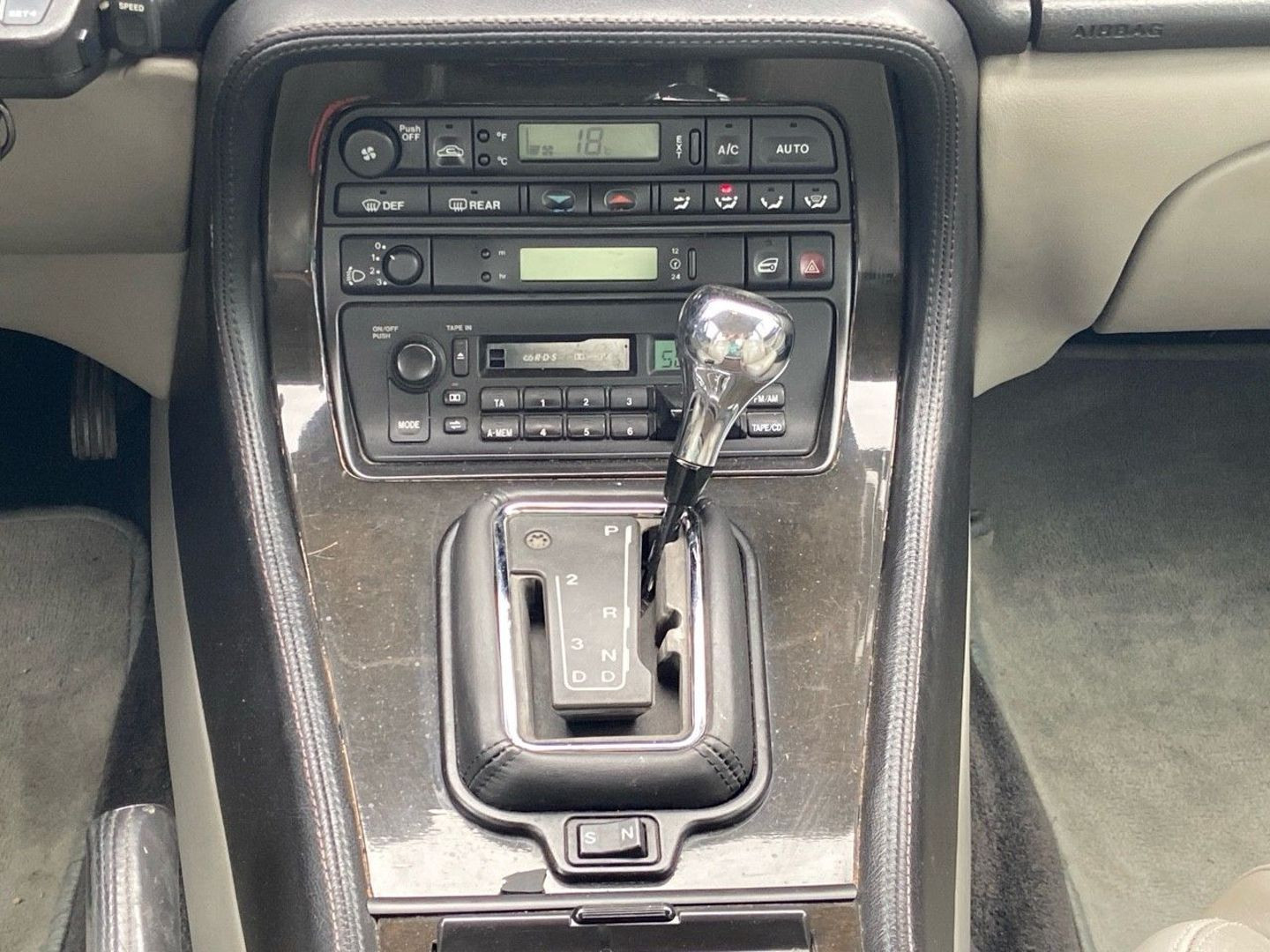 JAGUAR XJR en vente à Albi chez votre mandataire automobile