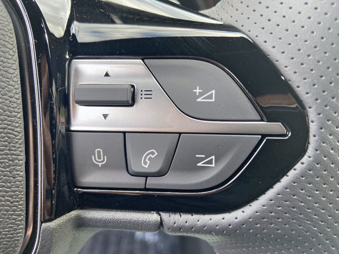 PEUGEOT 308 en vente à Albi chez votre mandataire automobile