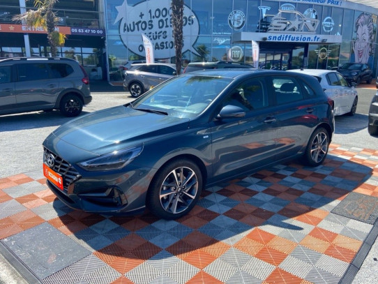 Acheter HYUNDAI i30 1.0 T-GDI 120 DCT-7 HYBRID 48V CREATIVE Export GPS Caméra chez SN Diffusion