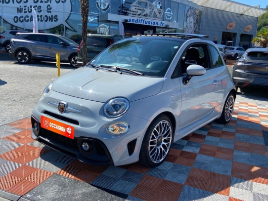 Acheter ABARTH 500 595 70 ANS 1.4 T-JET 145 Toit Ouvrant GPS chez SN Diffusion