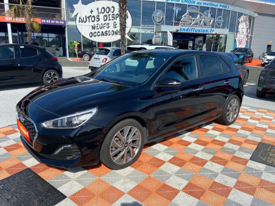 Acheter HYUNDAI i30 1.6 CRDI PACK EDITION chez SN Diffusion