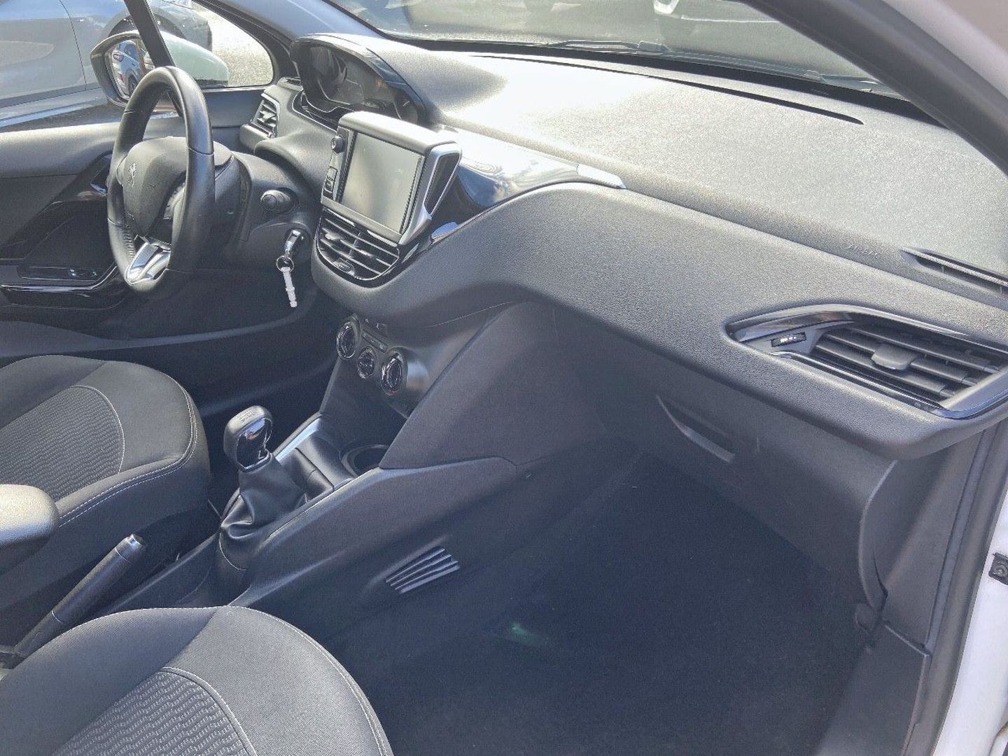 PEUGEOT 208 en vente à Albi chez votre mandataire automobile