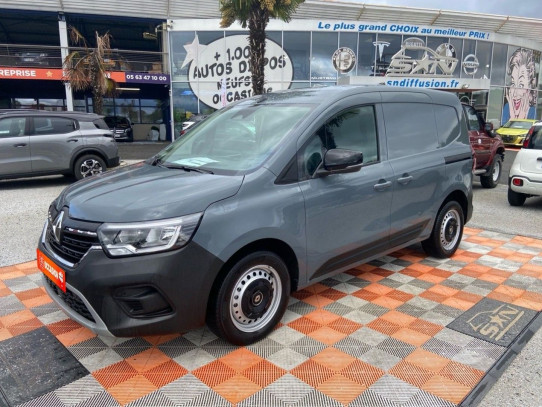 Acheter RENAULT Kangoo Van Blue DCi 95 BV6 EXTRA GPS Caméra Plancher 3PL 16990HT chez SN Diffusion