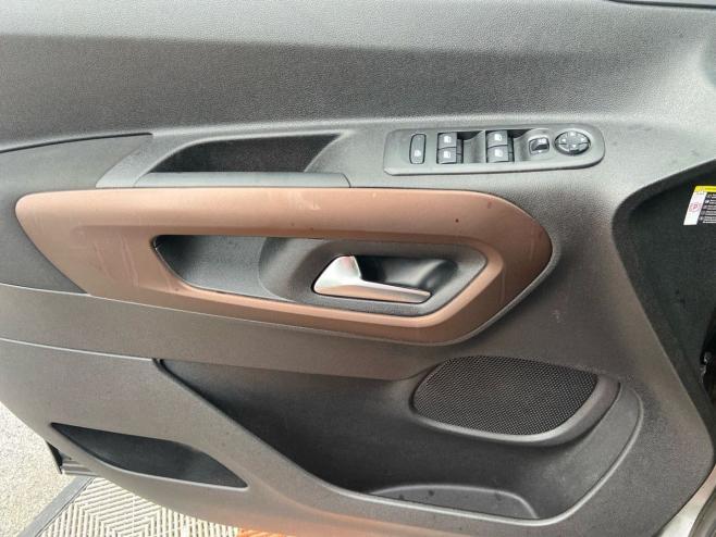 PEUGEOT Rifter en vente à Albi chez votre mandataire automobile