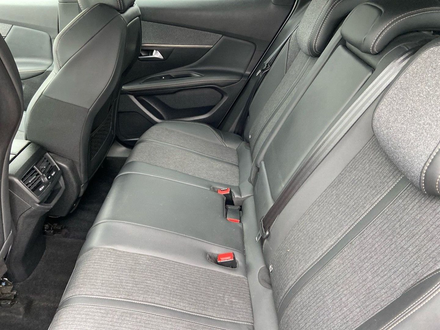 PEUGEOT 3008 en vente à Albi chez votre mandataire automobile