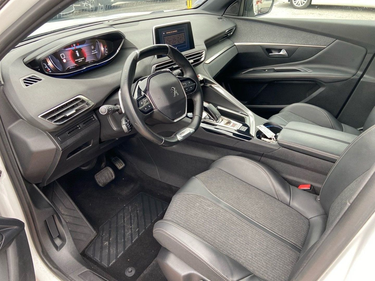 PEUGEOT 3008 en vente à Albi chez votre mandataire automobile